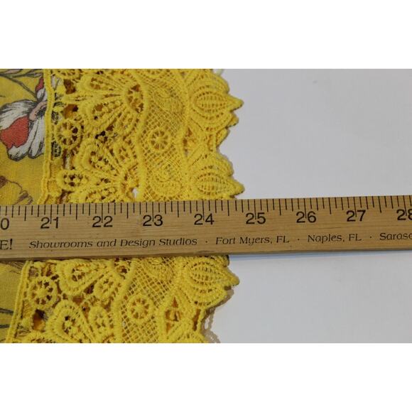 Unique Spectrum Yellow Floral Flare S/S Top Women's 2X Tassels Lace Hem Pullover - Picture 14 of 14